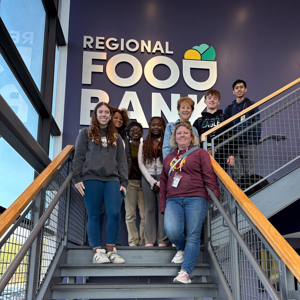 group photo of AHS field trip group at the Regional Food Bank