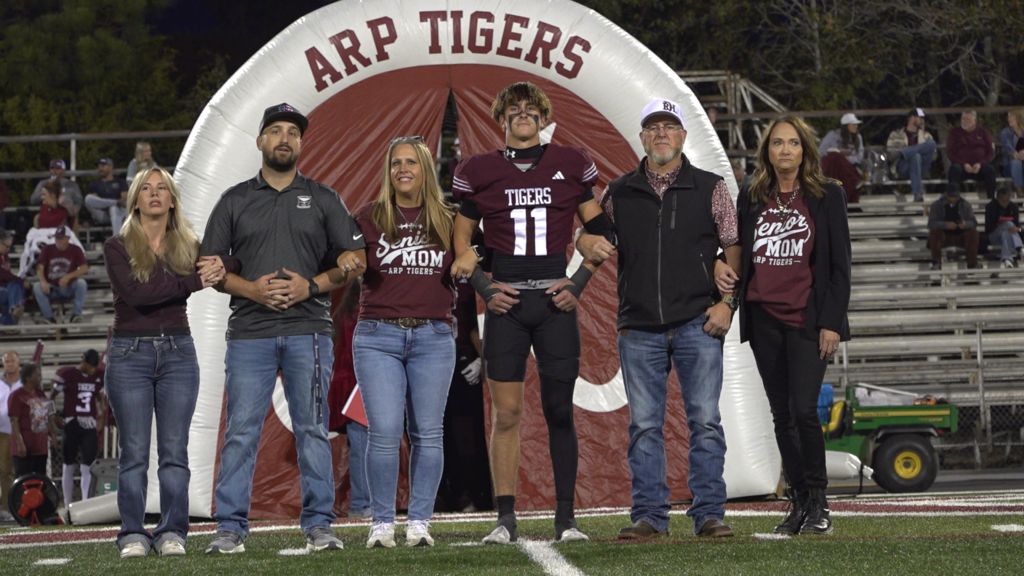 Arp HS football Brandon Dark senior night 103026