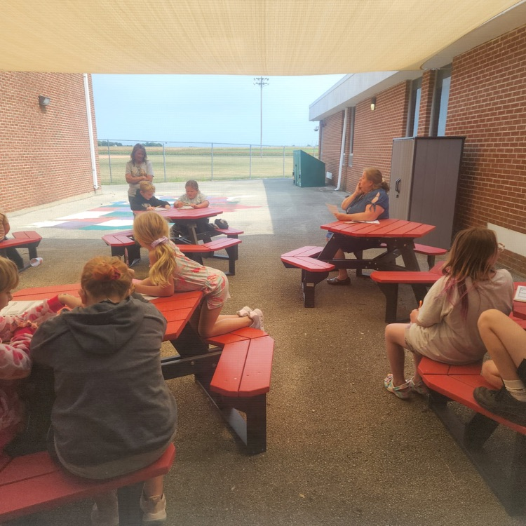 outdoor classroom 