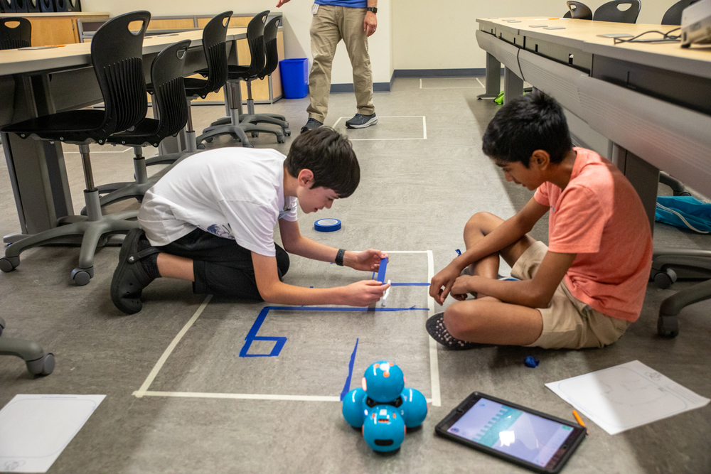 At Mindbender Summer Camps, Students Innovate and Learn