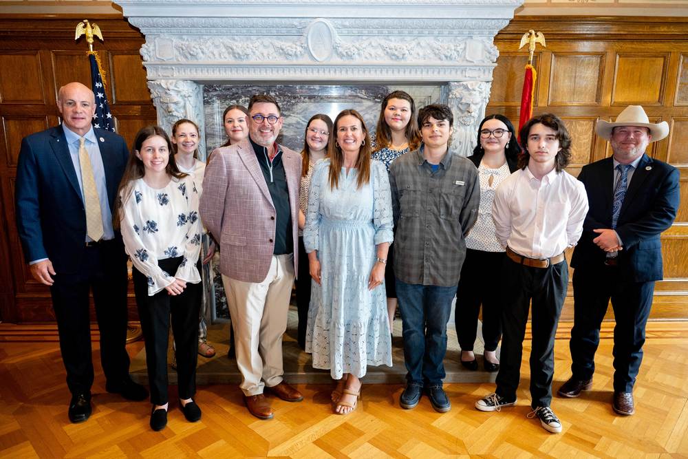 Huntsville Youth Council with Governor Sanders