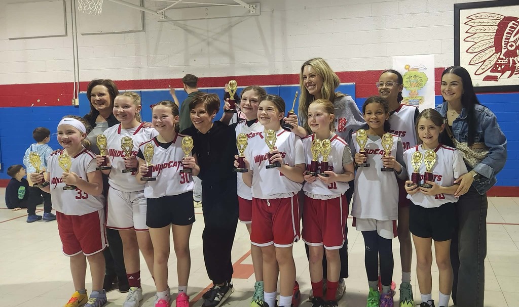 Congratulations, 4th & 5th grade girls, on an undefeated season!