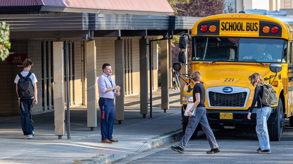 Ashland High School students arriving on the first day of school