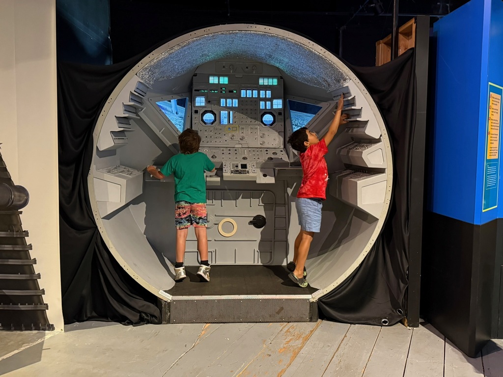 Kids explore at ScienceWorks