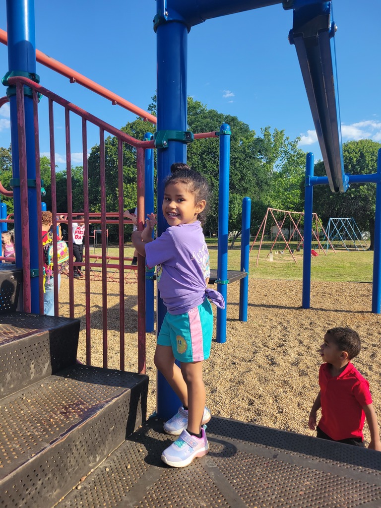 Mrs. Coffey's Pre-k 3 Field Day