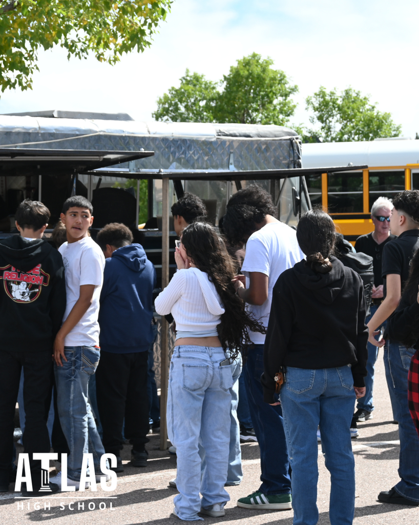 food truck and students