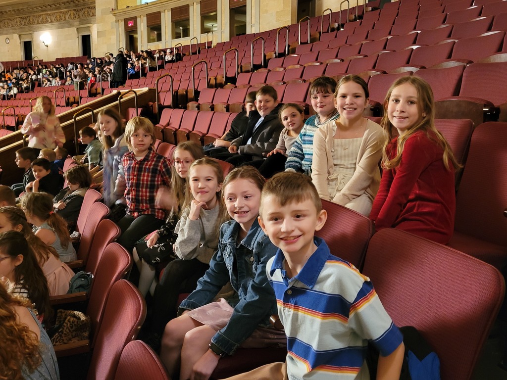 Scenes from our elementary and middle school students’ field trip to Kodak Hall and the Memorial Art Gallery last week.
