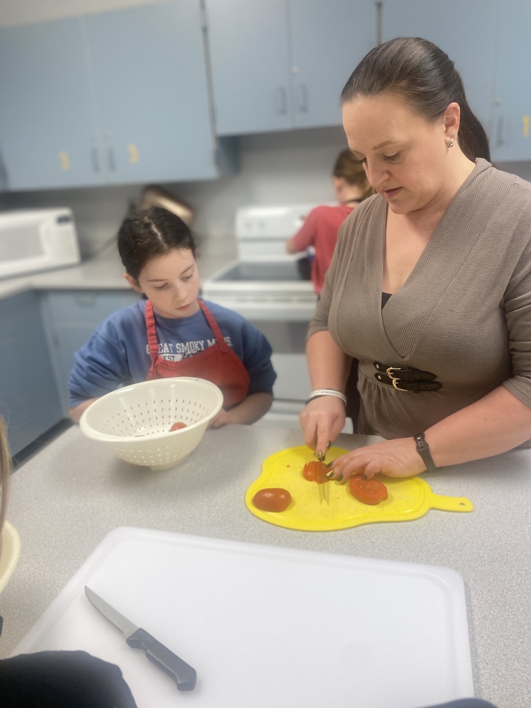 Scenes from our Fresh Connections Club’s efforts at the Ag in Attica fair last week. 