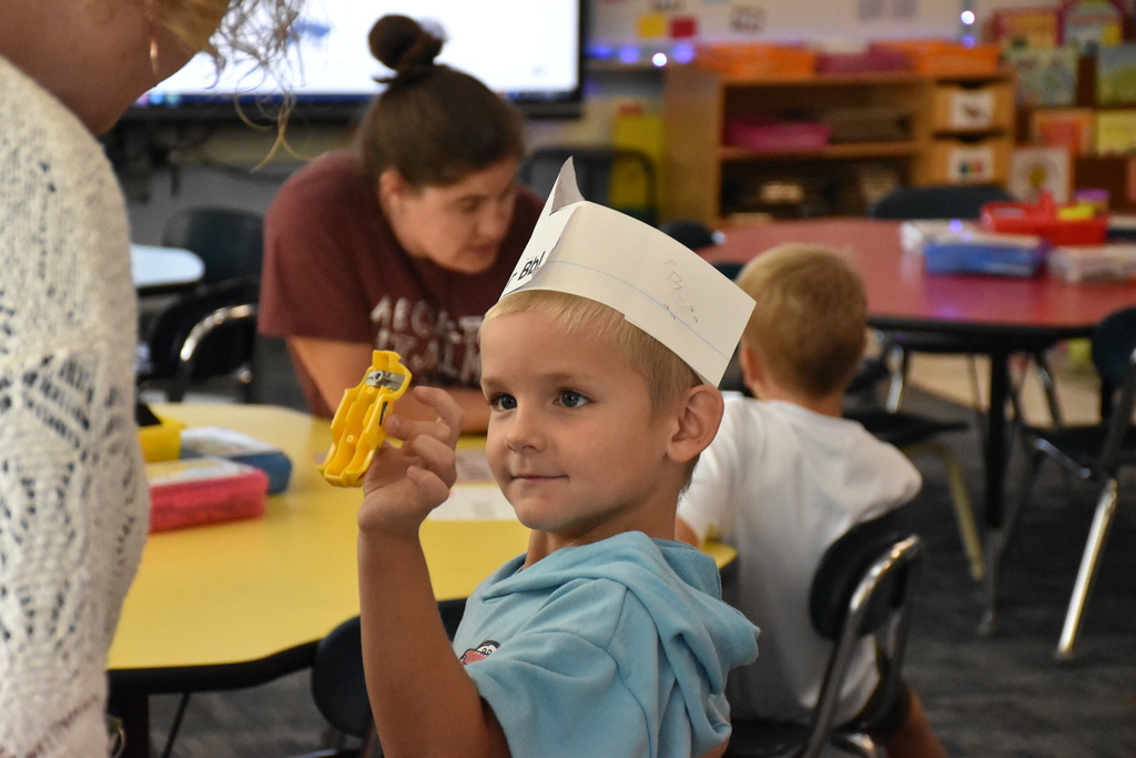 Scenes from Mrs. Vilagy’s, Mrs. Haniszewski’s, and Ms. Mapes’ class’s free time Thursday afternoon. 
