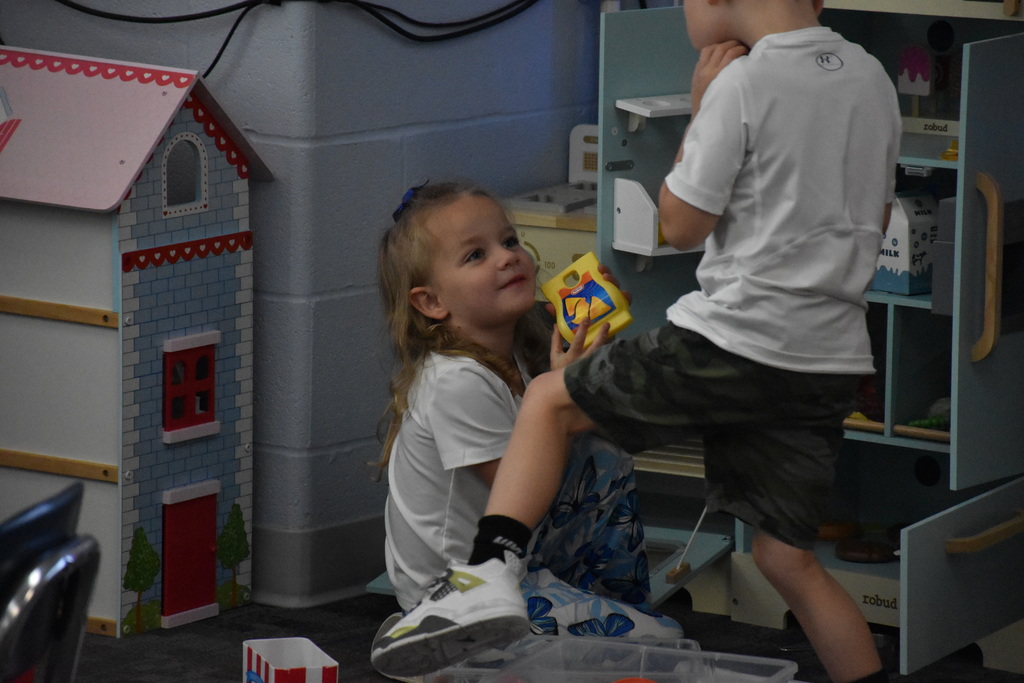 Scenes from Mrs. Vilagy’s, Mrs. Haniszewski’s, and Ms. Mapes’ class’s free time Thursday afternoon. 