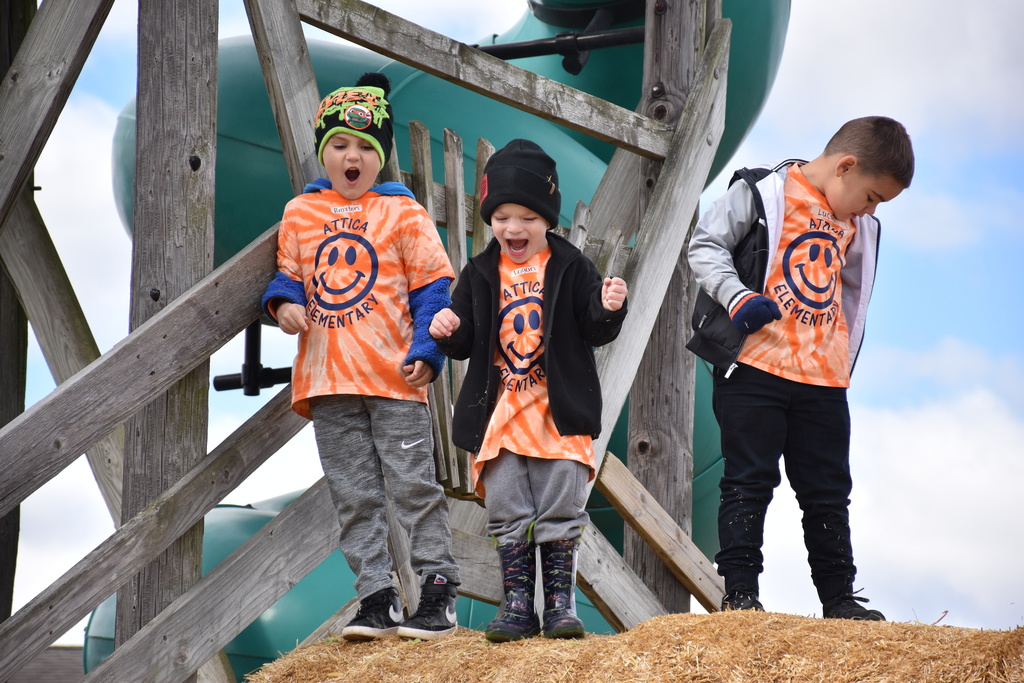 Scenes from our kindergarteners’ field trip to Stokoe Farms Thursday. 