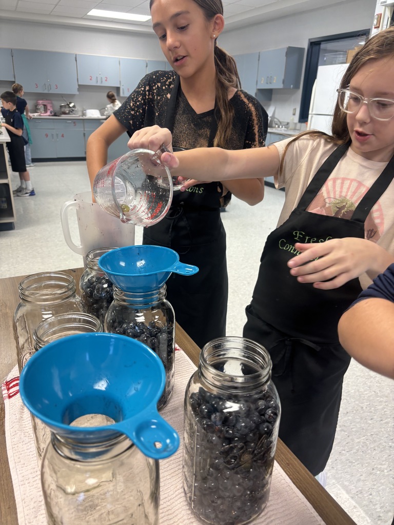 Scenes from our Oct. 30 Fresh Connections Club meeting. 