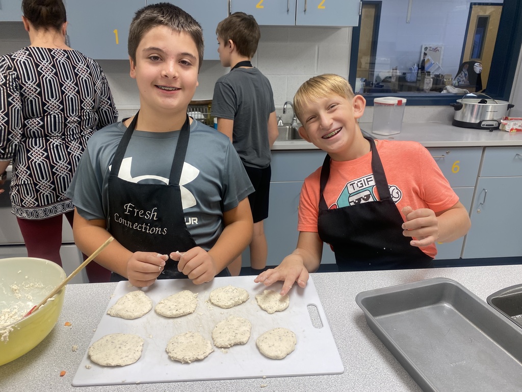 Scenes from our Fresh Connections Club’s Nov. 4 meeting. 