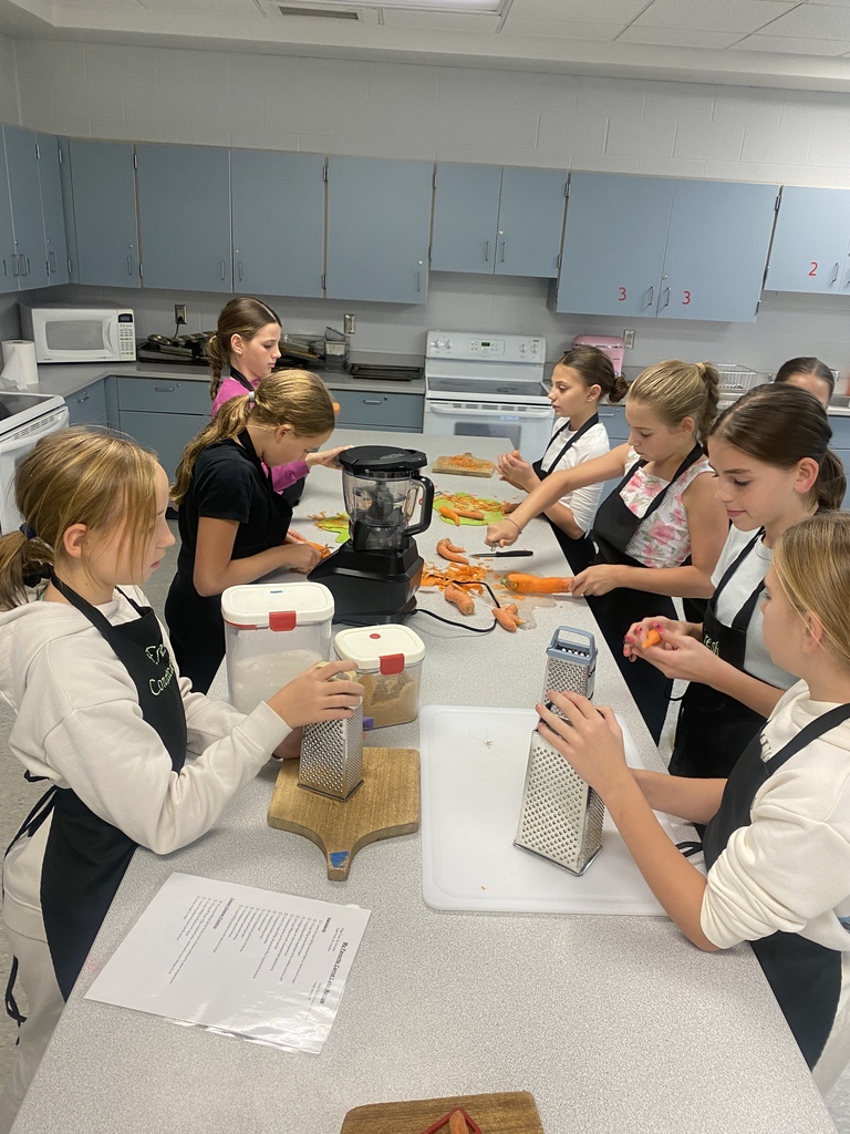 Scenes from our Fresh Connections Club’s Nov. 4 meeting. 