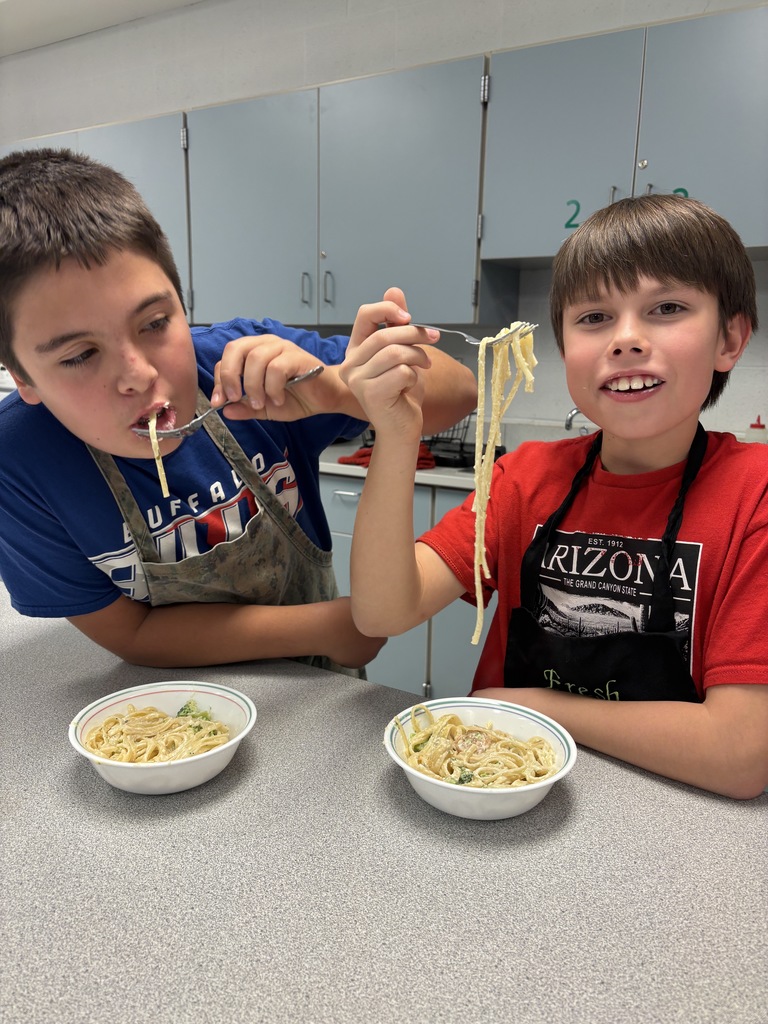 Scenes from our Fresh Connections Club’s Nov. 10 meeting. 