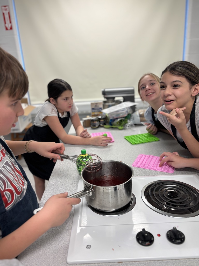 Scenes from our Nov. 18 Fresh Connections Club meeting. 