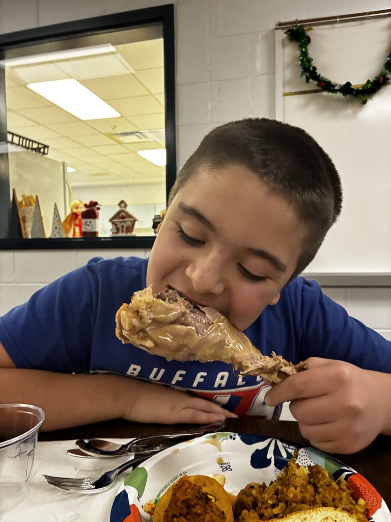 Scenes from our Fresh Connections Club’s Dec. 16 Christmas feast! 