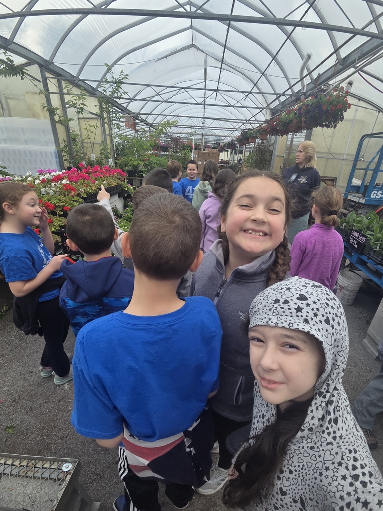Scenes from Jessica Edwards’s 4th graders’ recent field trip to Fenton’s Bloom and Basket.