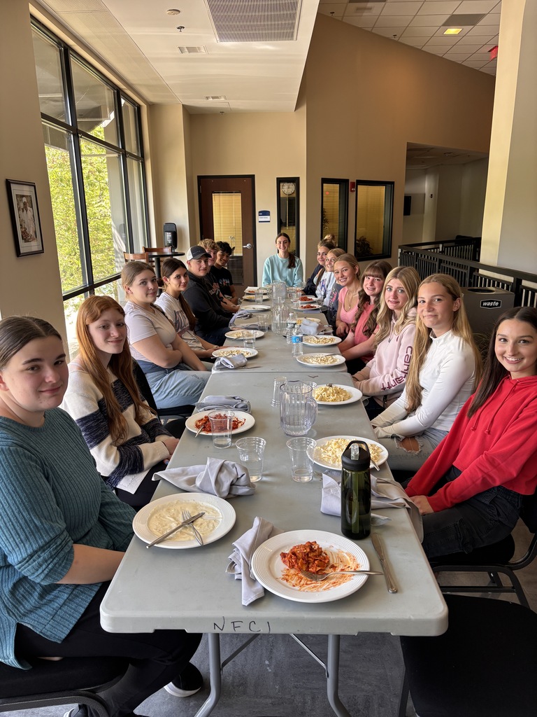 Scenes from Mrs. Becky Sphar’s foods on your own class’s field trip to the Niagara Falls Culinary Institute last week. 