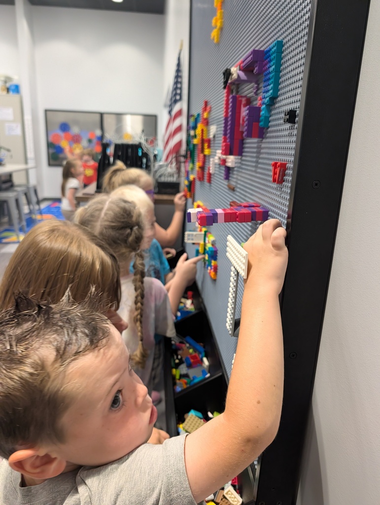 The Lego Wall is a hit!