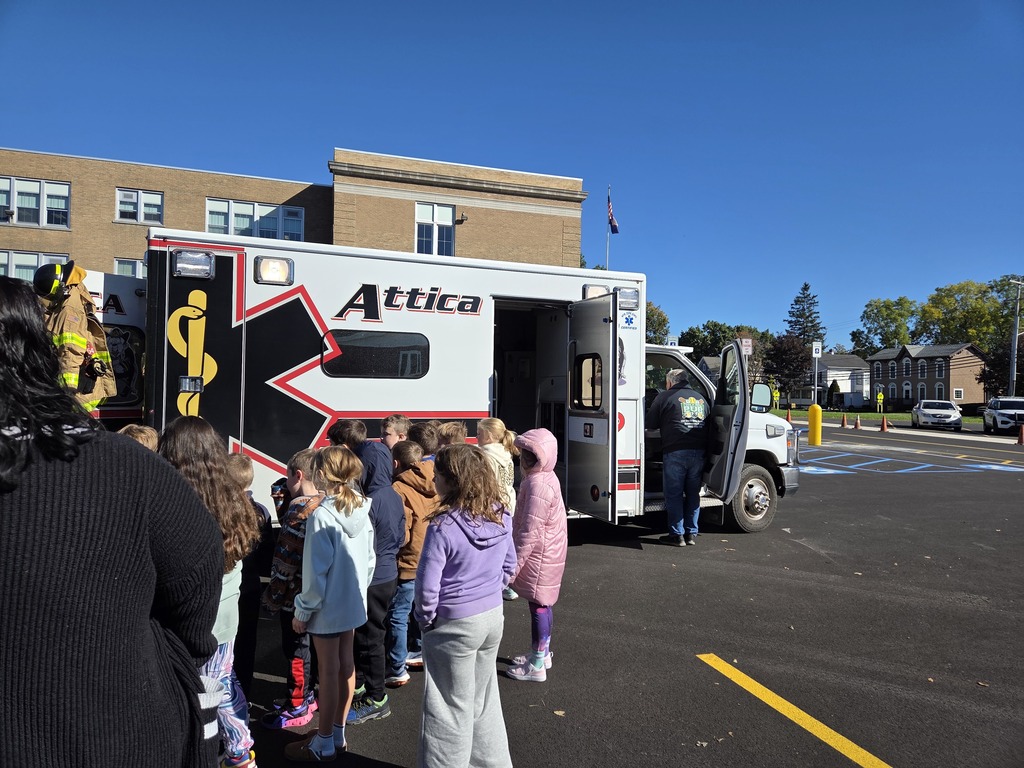 Students learning about an ambulance