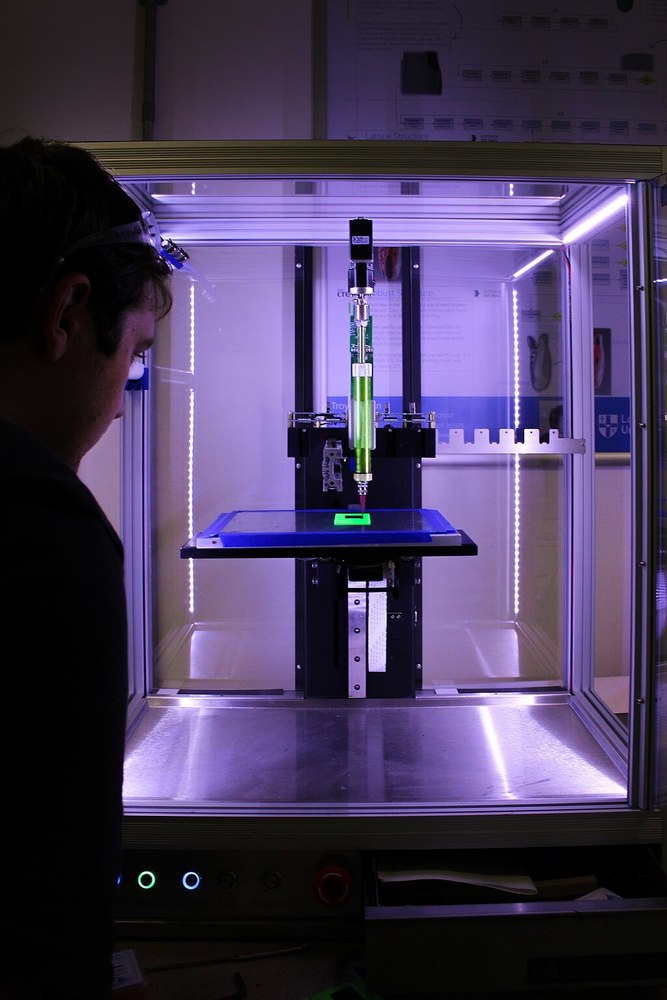 3D Printer, Photo by Rob Wingate on Unsplash