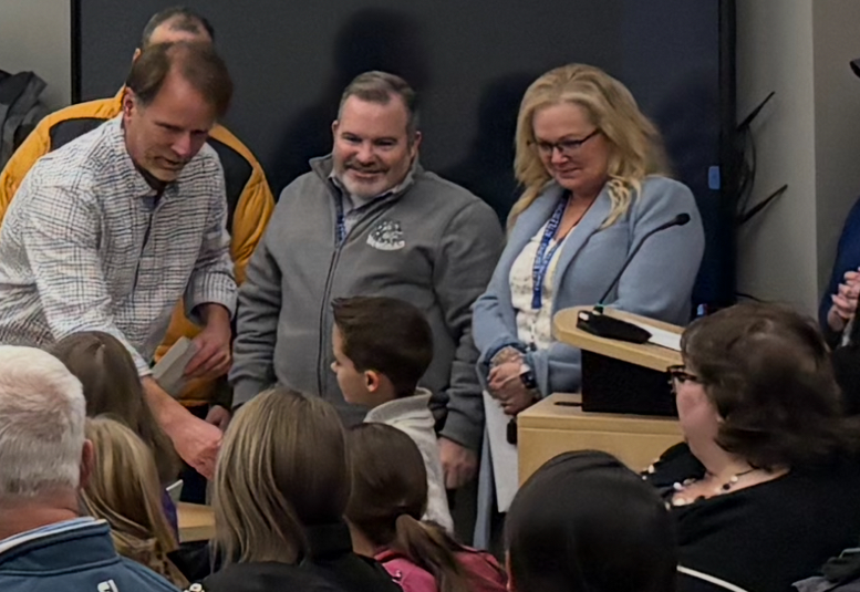 HRES Student artists recognized at APS School Committee