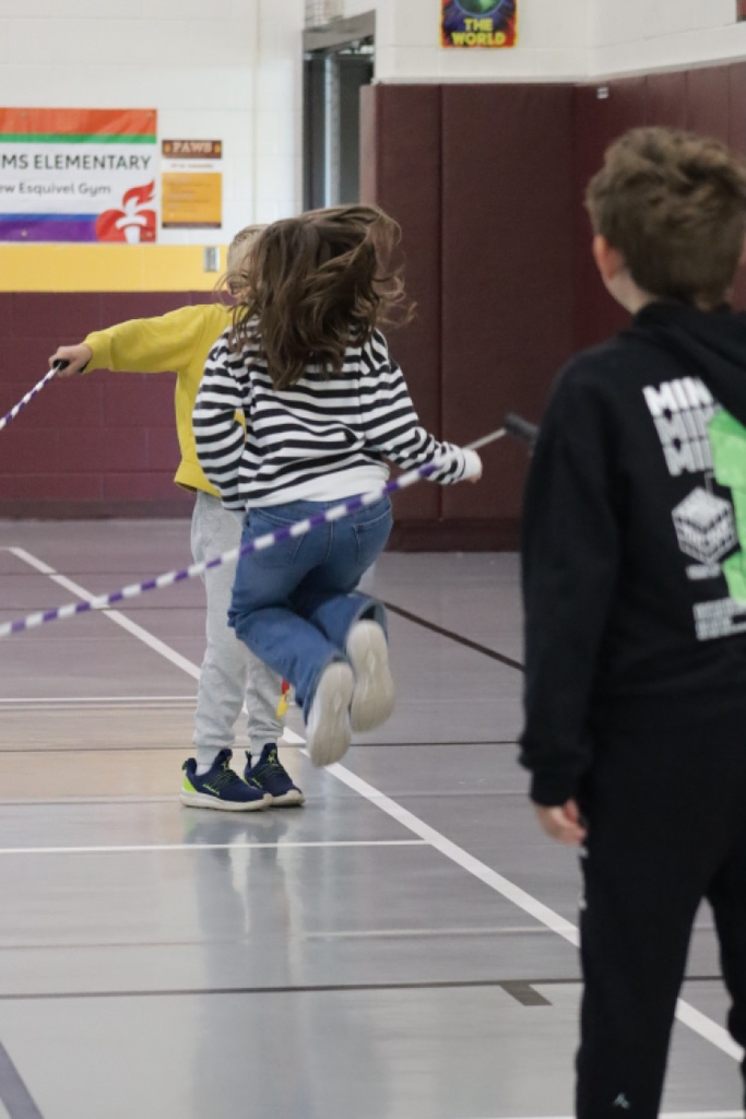 kids jump roping
