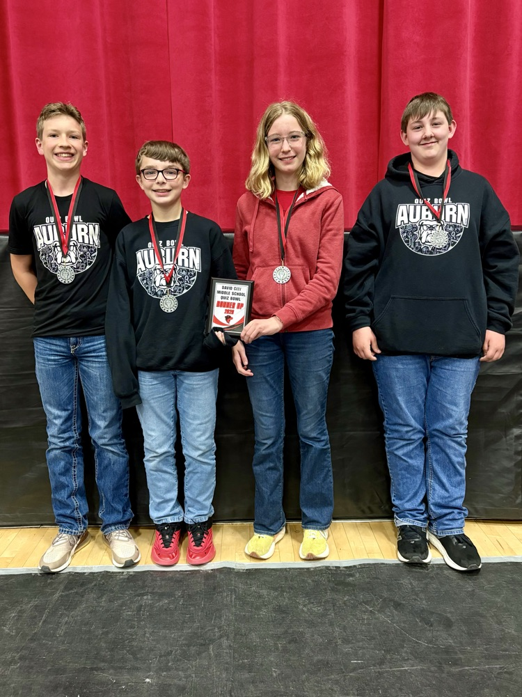 Congratulations to the 7th grade quiz bowl team on their 2nd place finish at the David City competition! The high school team went 5-1 and was the #1 seed going into the tournament.