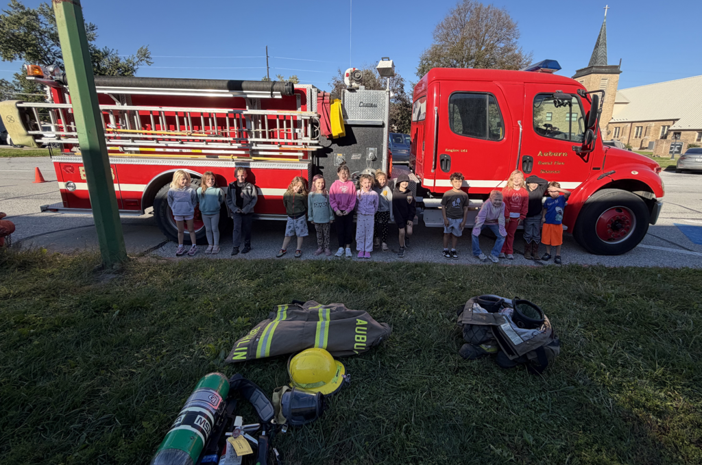 A big thank-you to Derek Bohling and Randy Bennett with the Auburn Volunteer Fire Department for spending time with our preschool–5th grade students yesterday! 🚒🔥 Our students enjoyed learning important fire safety and prevention tips. We appreciate you taking the time to educate and help keep our Bulldogs safe! ❤️🐾