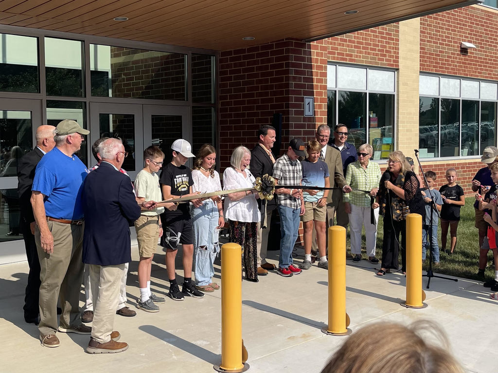 Ribbon Cutting 2024