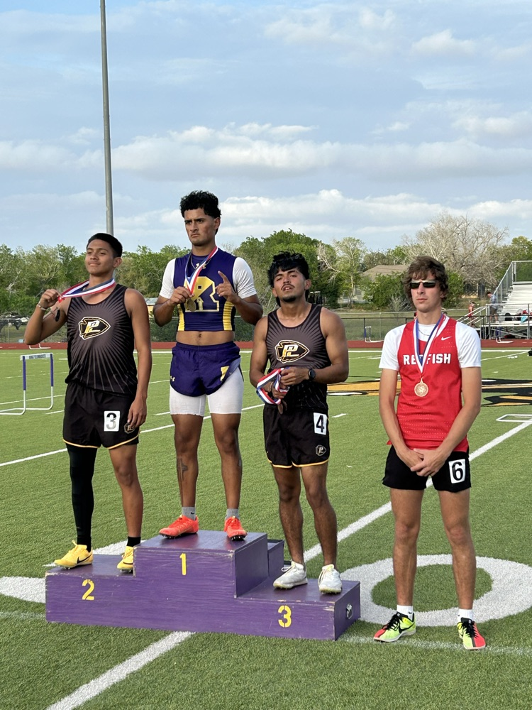 Tj 4th in the 400 meter dash 