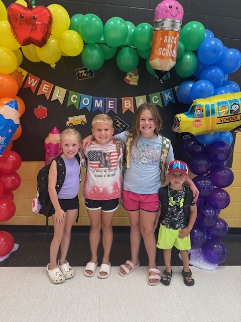 welcome ot school group