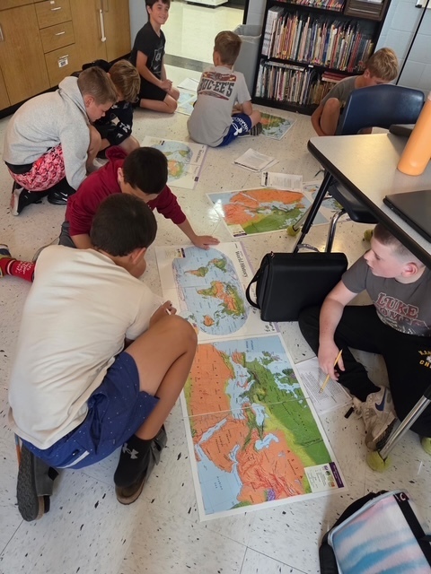 kids and maps