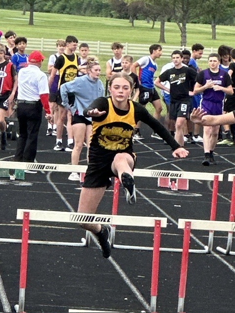 track runner
