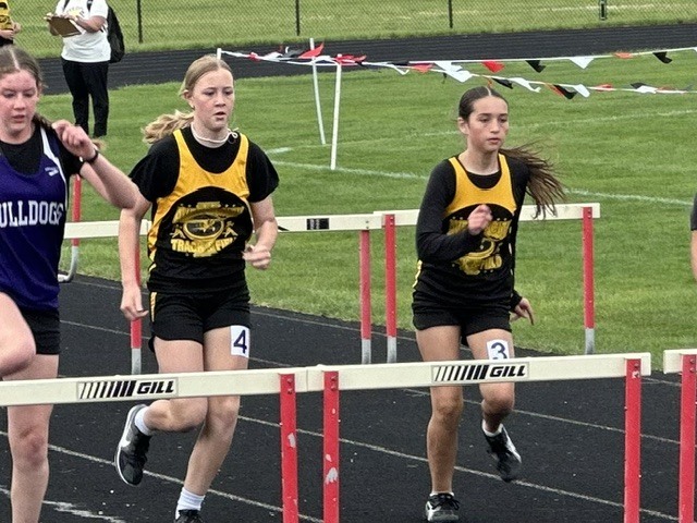 track runners