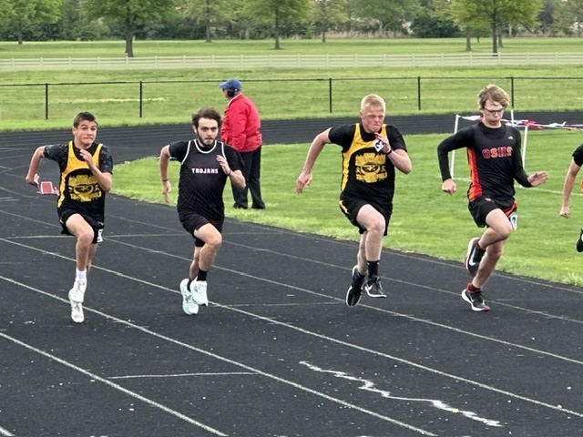 track runners