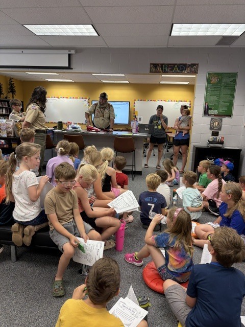 studnts watching a scout