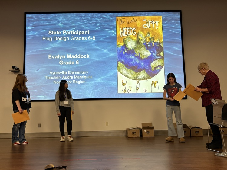 artists getting award