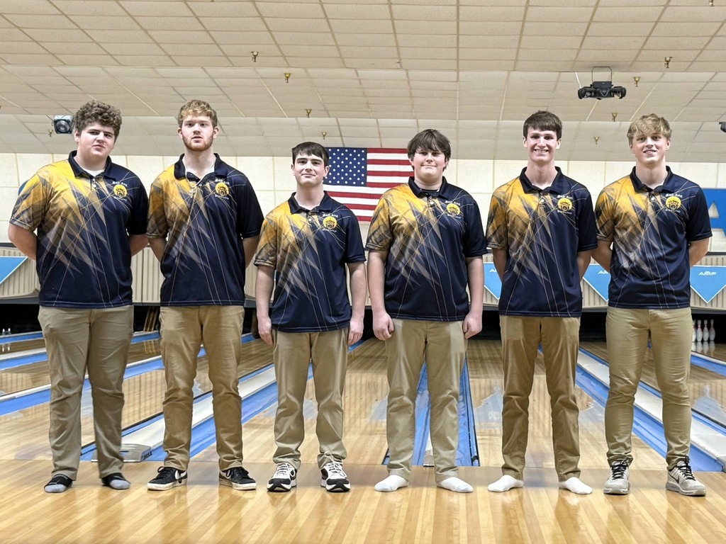 Bad Axe Public Schools Boys Varsity Bowling Team.