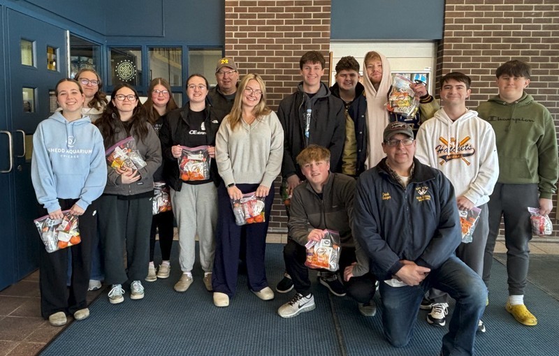 Bad Axe Varsity Bowling Team Heading off to States. 