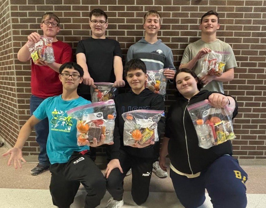 Bad Axe Destination Imagination Team with goody bags. 