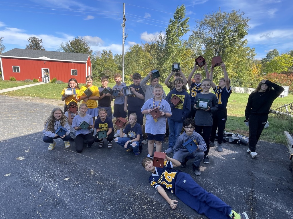 Mr. Schadd's Careers Class makes bird houses