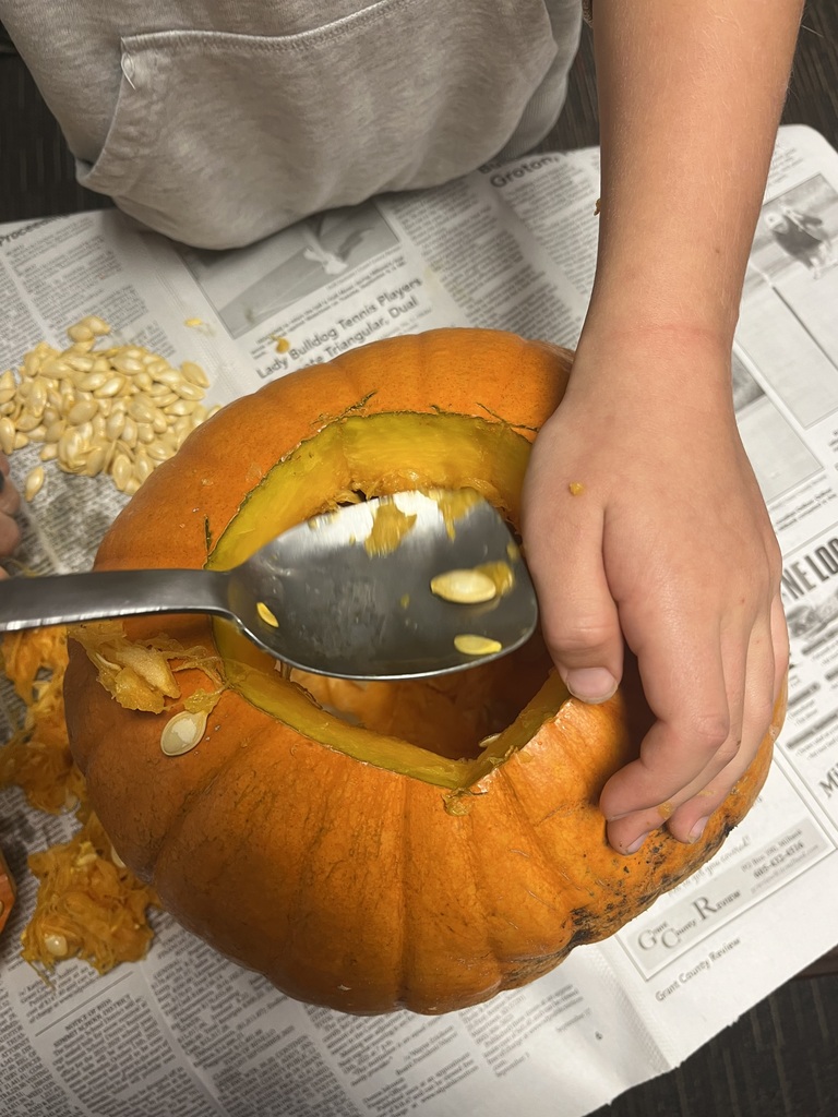 cleaning a pumpkin