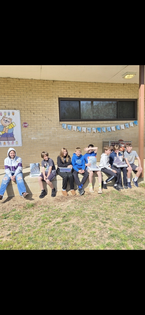 6th grade Science students making solar ovens
