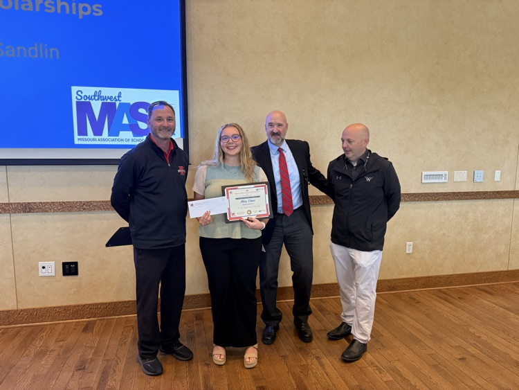 Miley Eden’s receives MARE scholarship