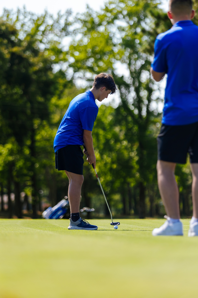Bulldog golf