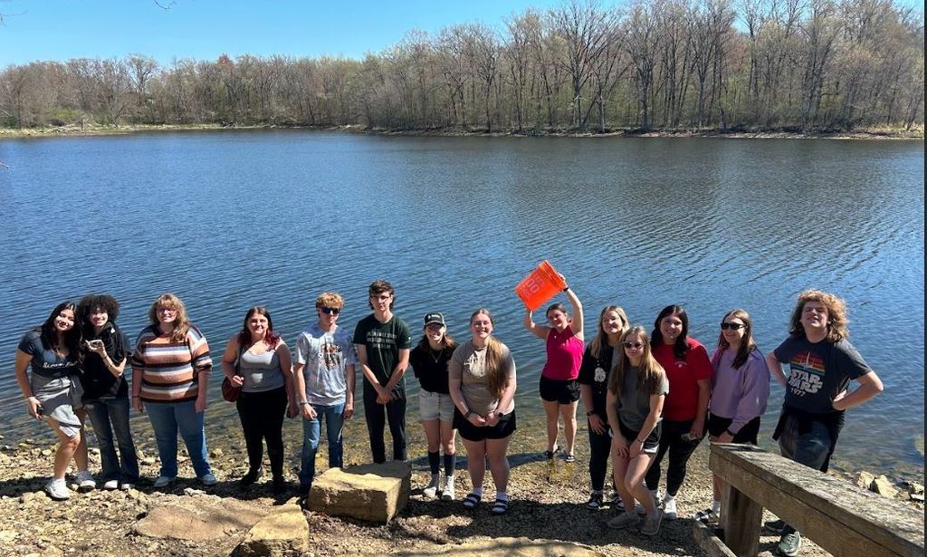 Students by Pine Lake.