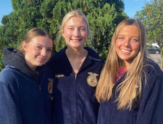 FFA Members smiling