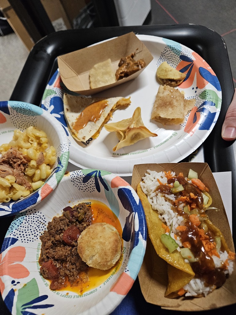 A picture of the variety of foods offered.